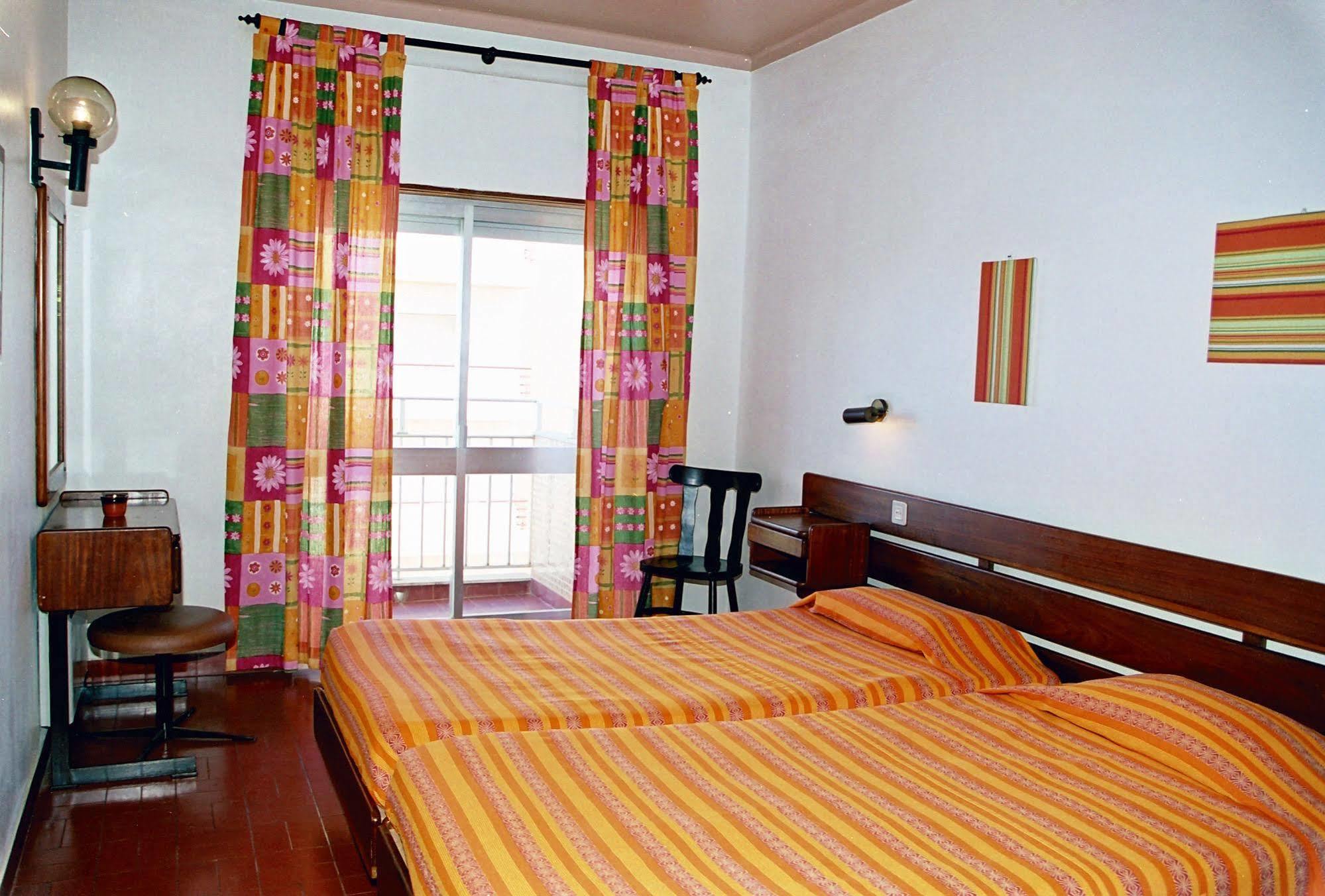 Hotel Apartamento Iate Portimao Luaran gambar
